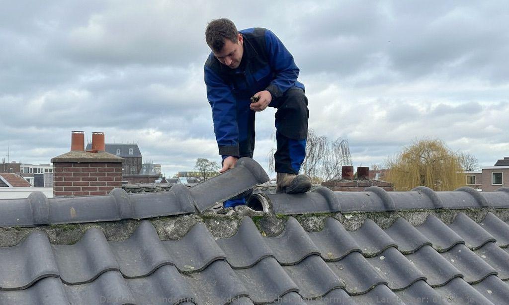 Dakdekker Inschakelen Stormschade Landsmeer